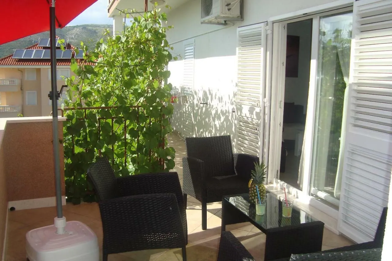 Apartments Bulicic Trogir 0*,  Croatia